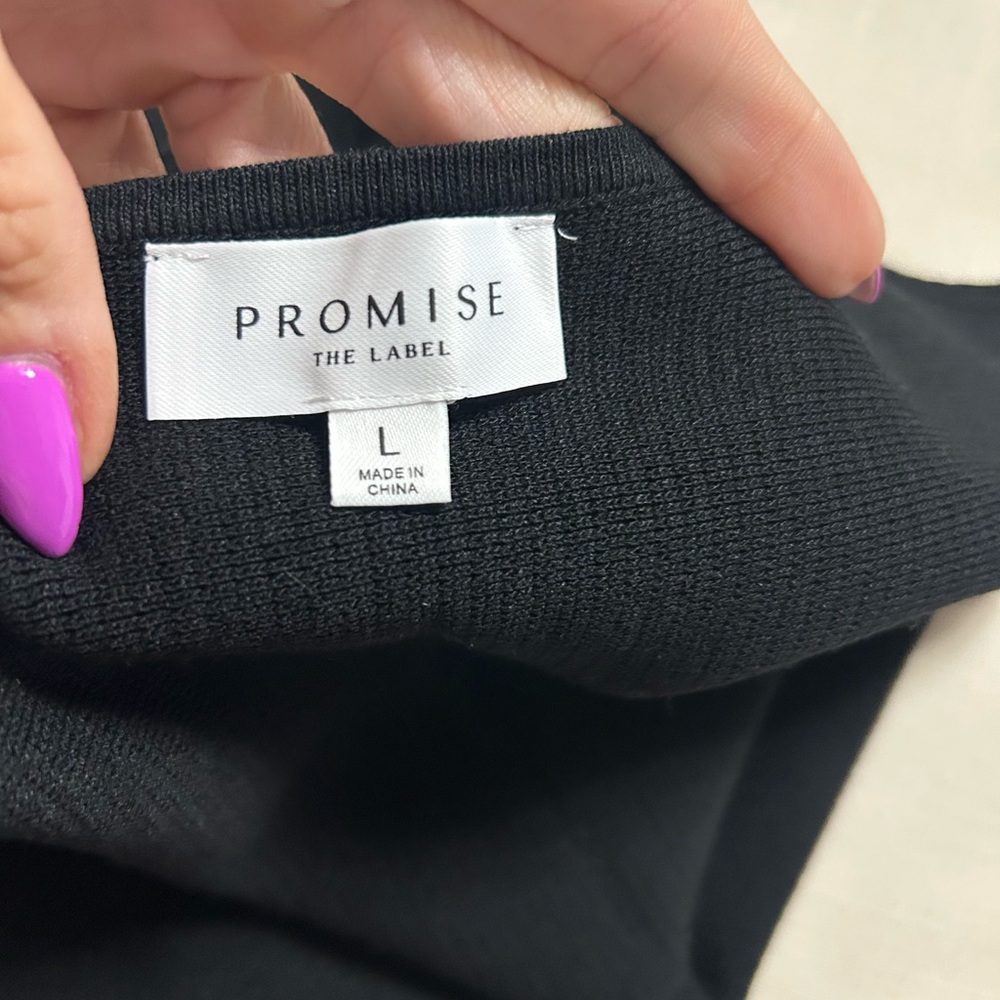 Brand New Promise Black Ribbed Tank Top - Picture 4 of 4